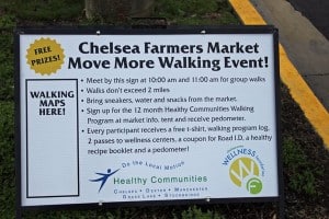 Move-More-sign-at-the-Saturday-Farmers'-Market