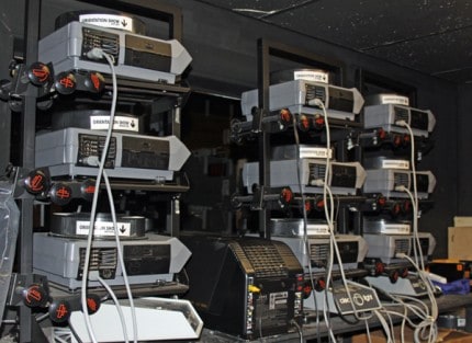 Photo by Tom Hodgson. The Discovery Center's obsolete projection system.