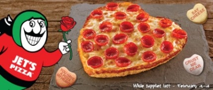 heart-shaped-pizza