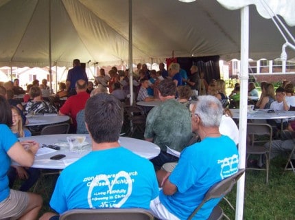 Photo by Lisa Carolin. Outdoor service at Zion Lutheran Church.