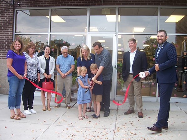 Chelsea Chamber Holds Ribbon Cutting for La Jument Equestrian