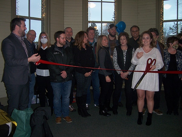 Chelsea Area Chamber of Commerce Holds Ribbon Cutting for Restore